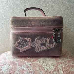 🌟 SOLD 🌟 Juicy Couture Plush Makeup Trunk Train Case Purse
